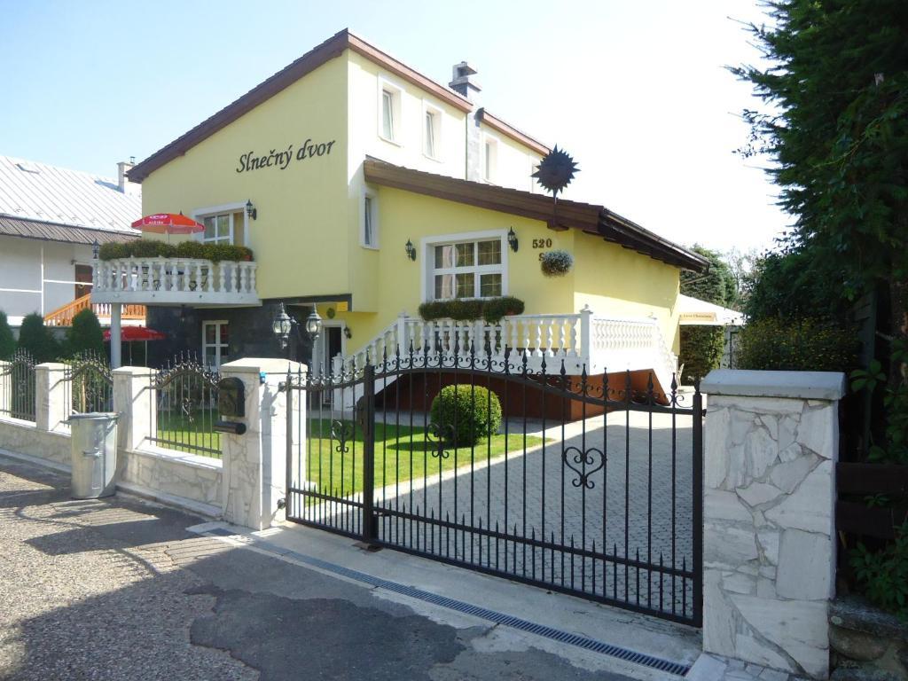 Appartement Slnecny Dvor à Vel'ka Lomnica Extérieur photo